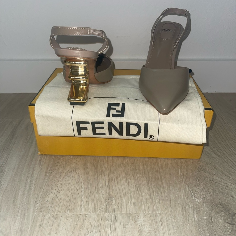 Fendi - Picture 4 of 12